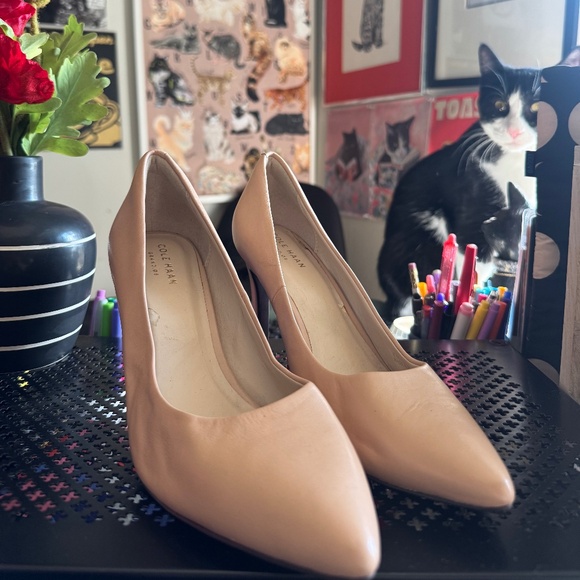 NUDE HEELS. - Picture 2 of 4